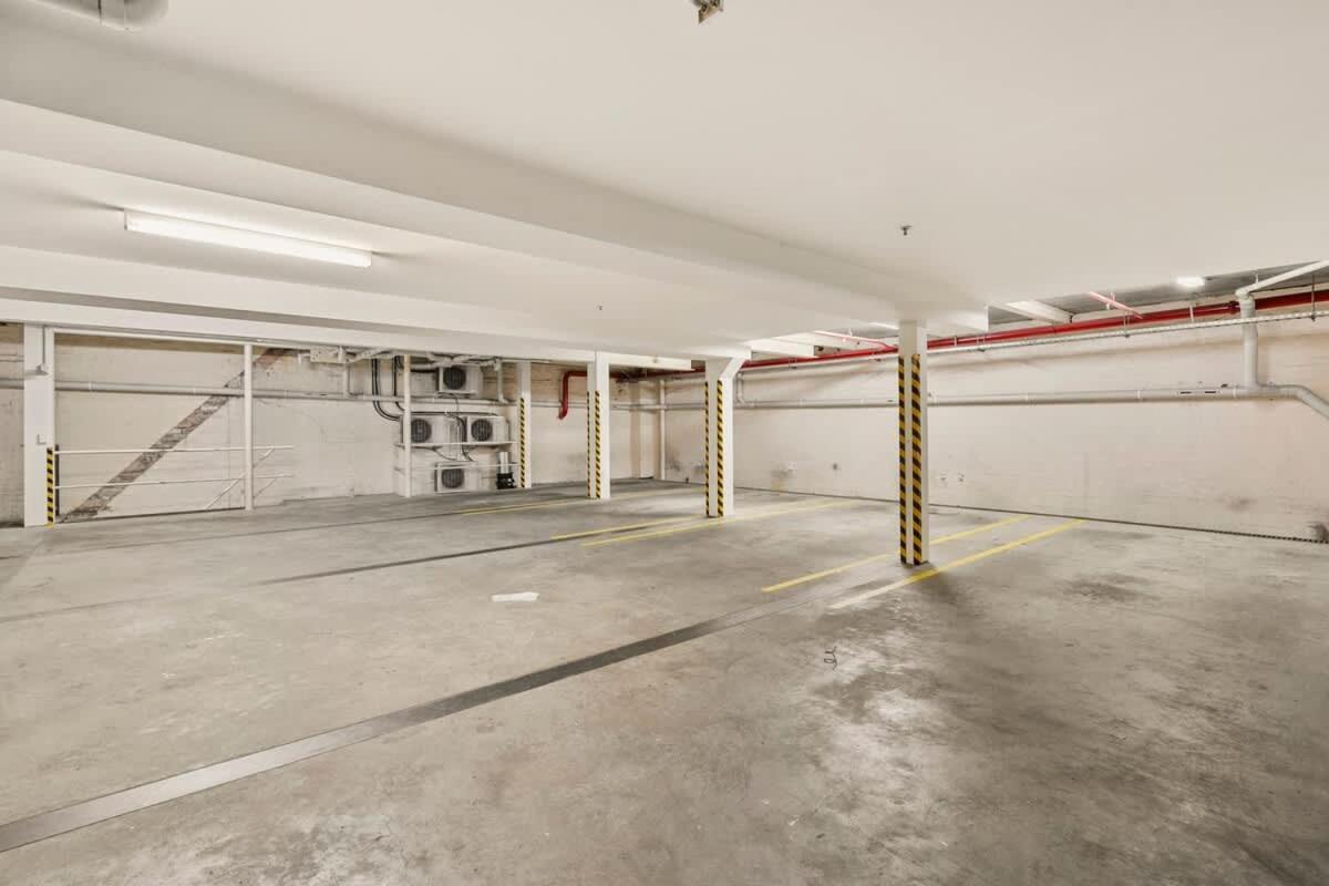 Gibson Mill Penthouse With Private Balcony - 301 Apartment *