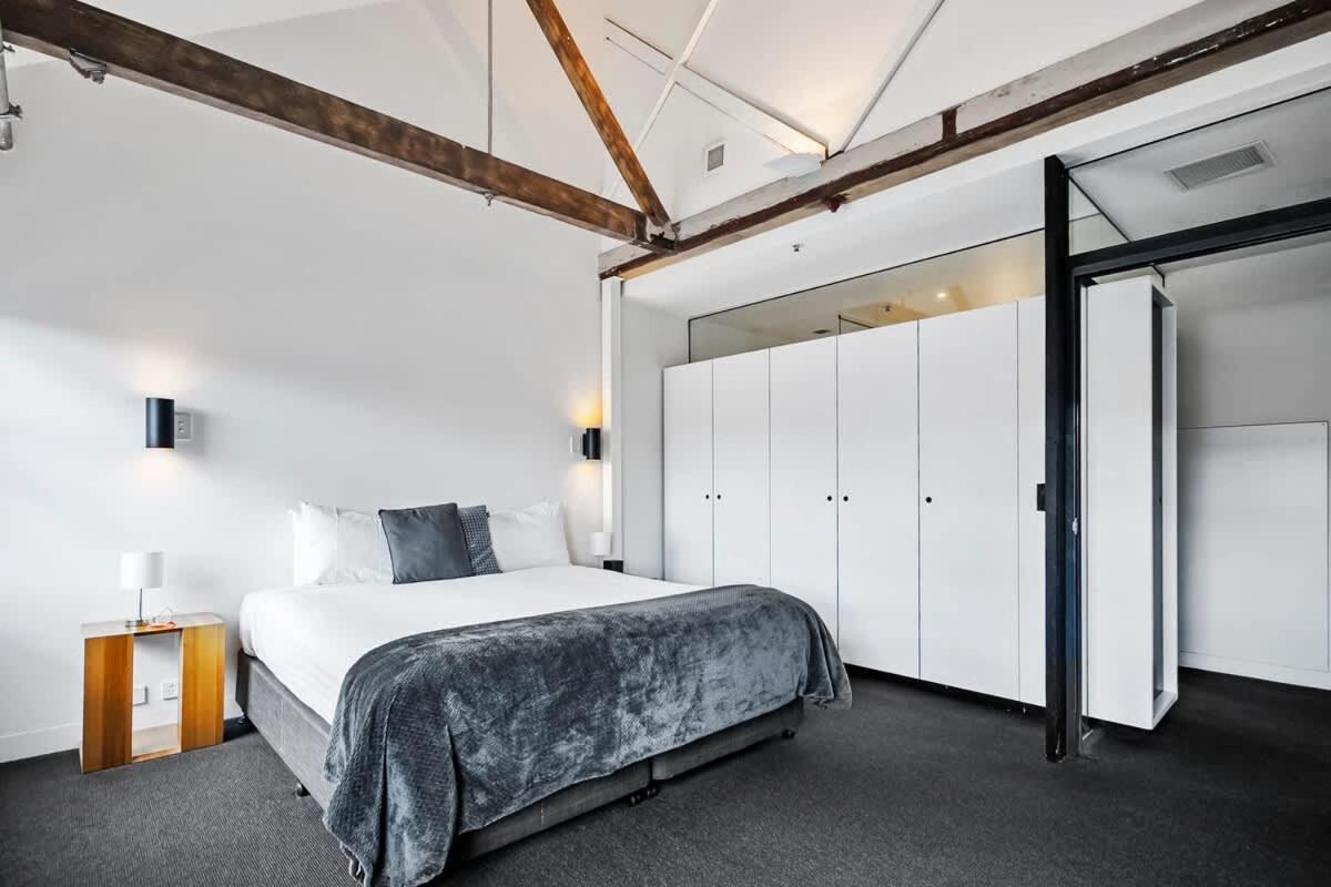 Apartment Gibson Mill Penthouse With Private Balcony - 301 Hobart
